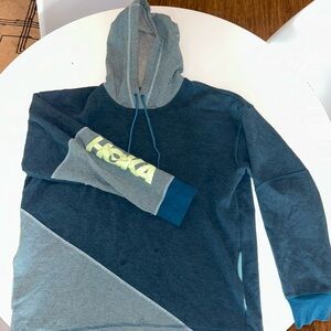 Hardly worn Hoka jogger sweatshirt. XL